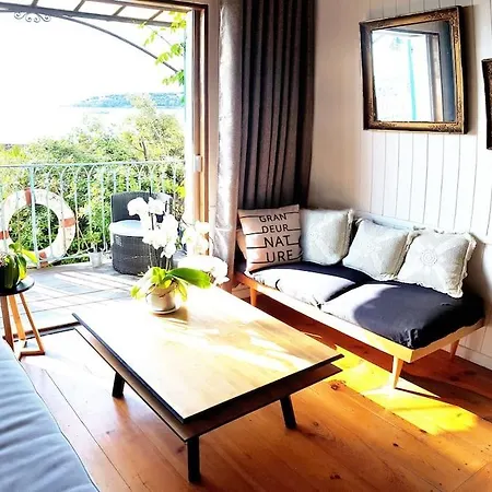 Holiday home Maison De Vieille Vue